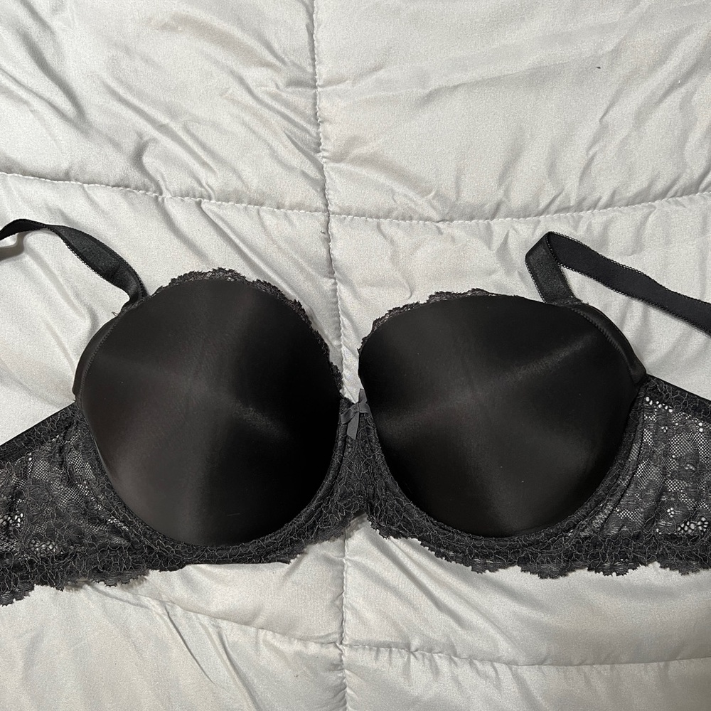 Victoria’s Secret Dream Angels lace bra 40DD NWOT